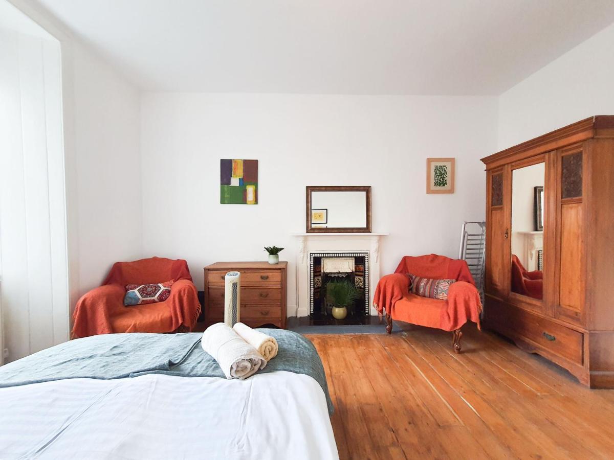 Edinburgh Charming Old Town Apartment ภายนอก รูปภาพ