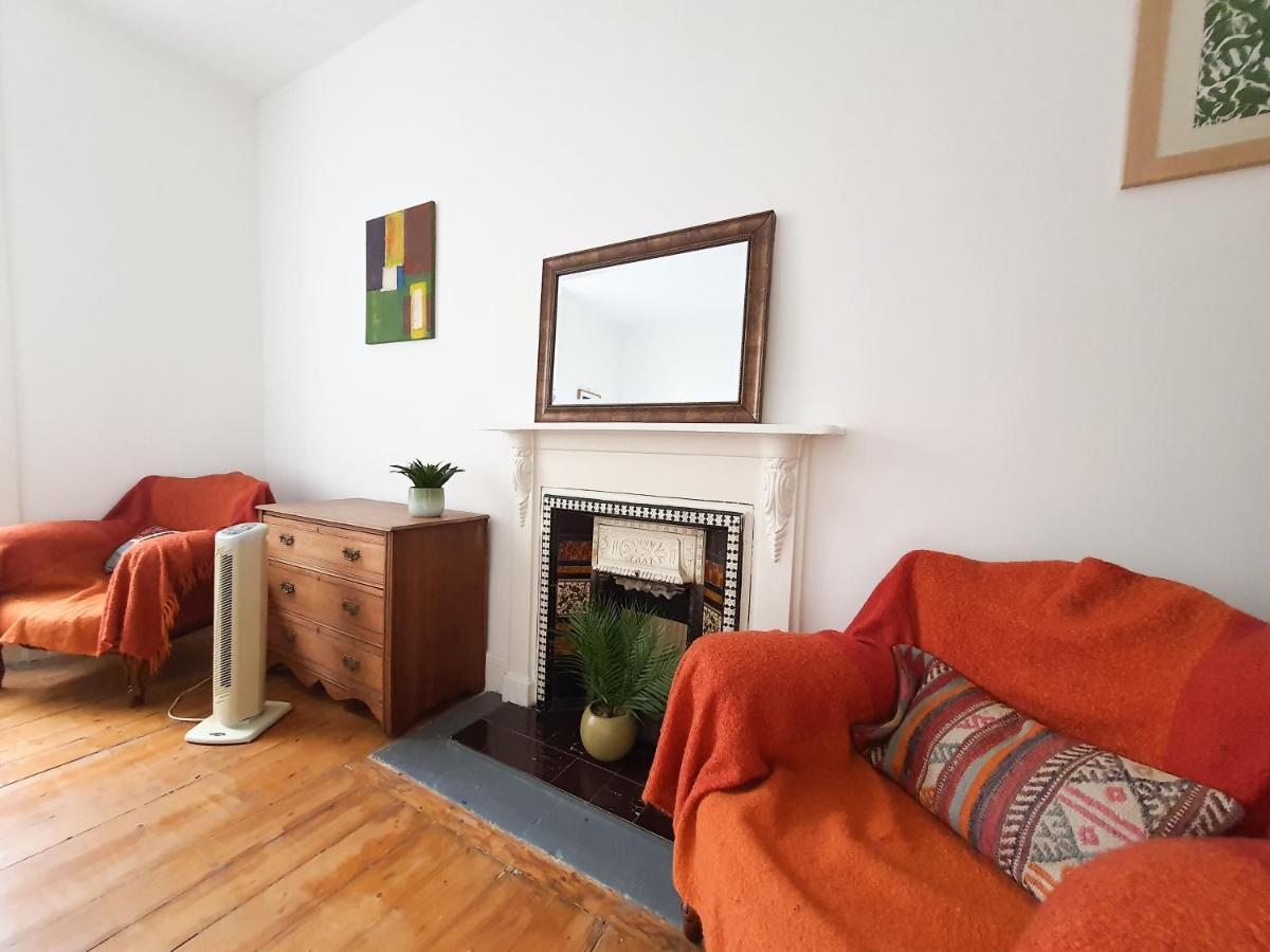 Edinburgh Charming Old Town Apartment ภายนอก รูปภาพ