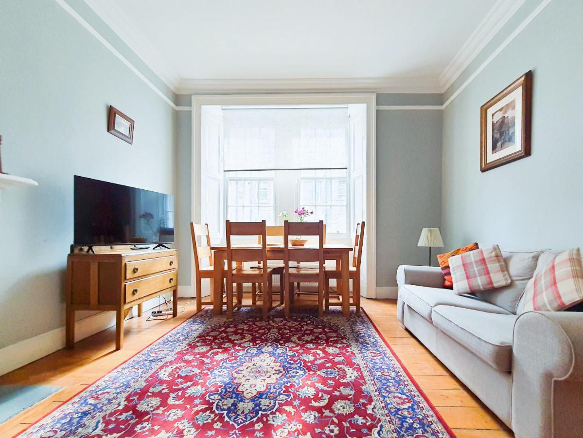 Edinburgh Charming Old Town Apartment ภายนอก รูปภาพ